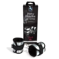 Fifty Shades Of Grey Menottes Douces Totally His -SexToys Soldes 2023 fifty shades of grey totally his 3