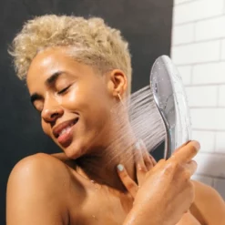 Womanizer Wave Stimulateur Clitoris Douche -SexToys Soldes 2023 womanizer wave stimulateur clitoridien douche argent 5